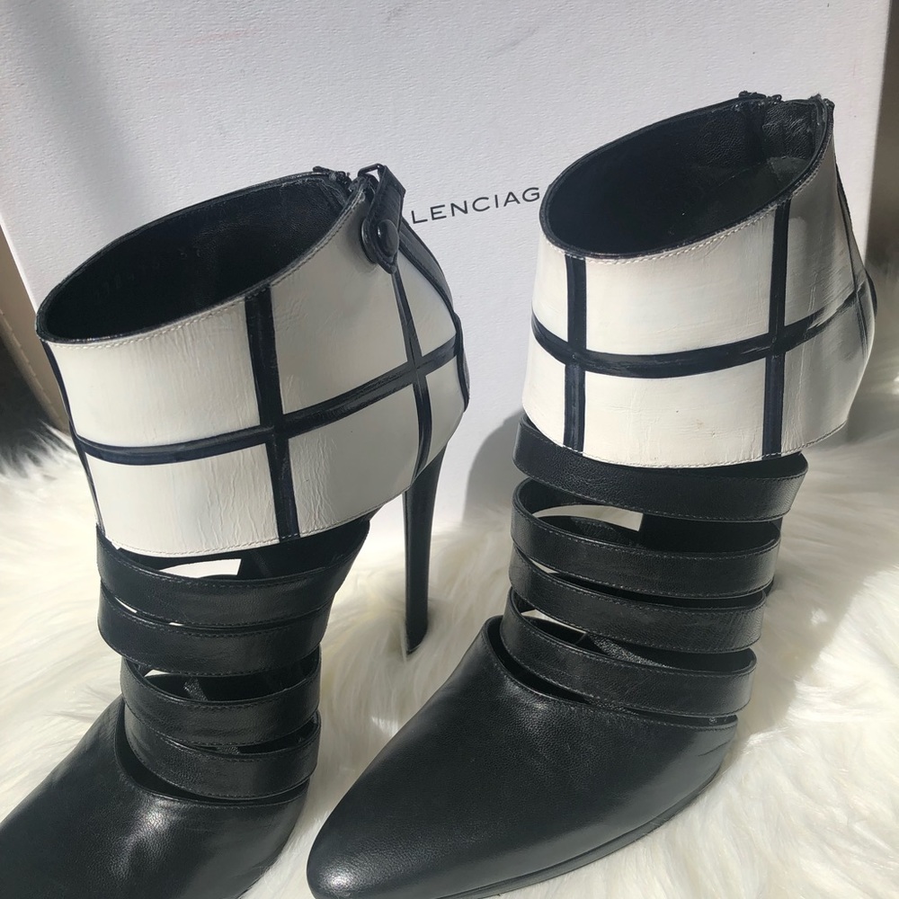 Authentic Balenciaga Shoes - Picture 3 of 6
